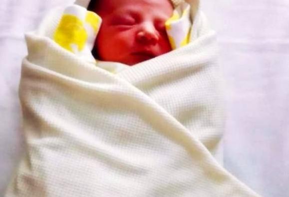 九个月孕妇被踢肚子视频